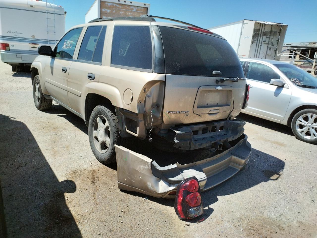 Photo 3 from auction – 2006 CHEVROLET TRAILBLAZE with VIN 1GNDS13S462352923