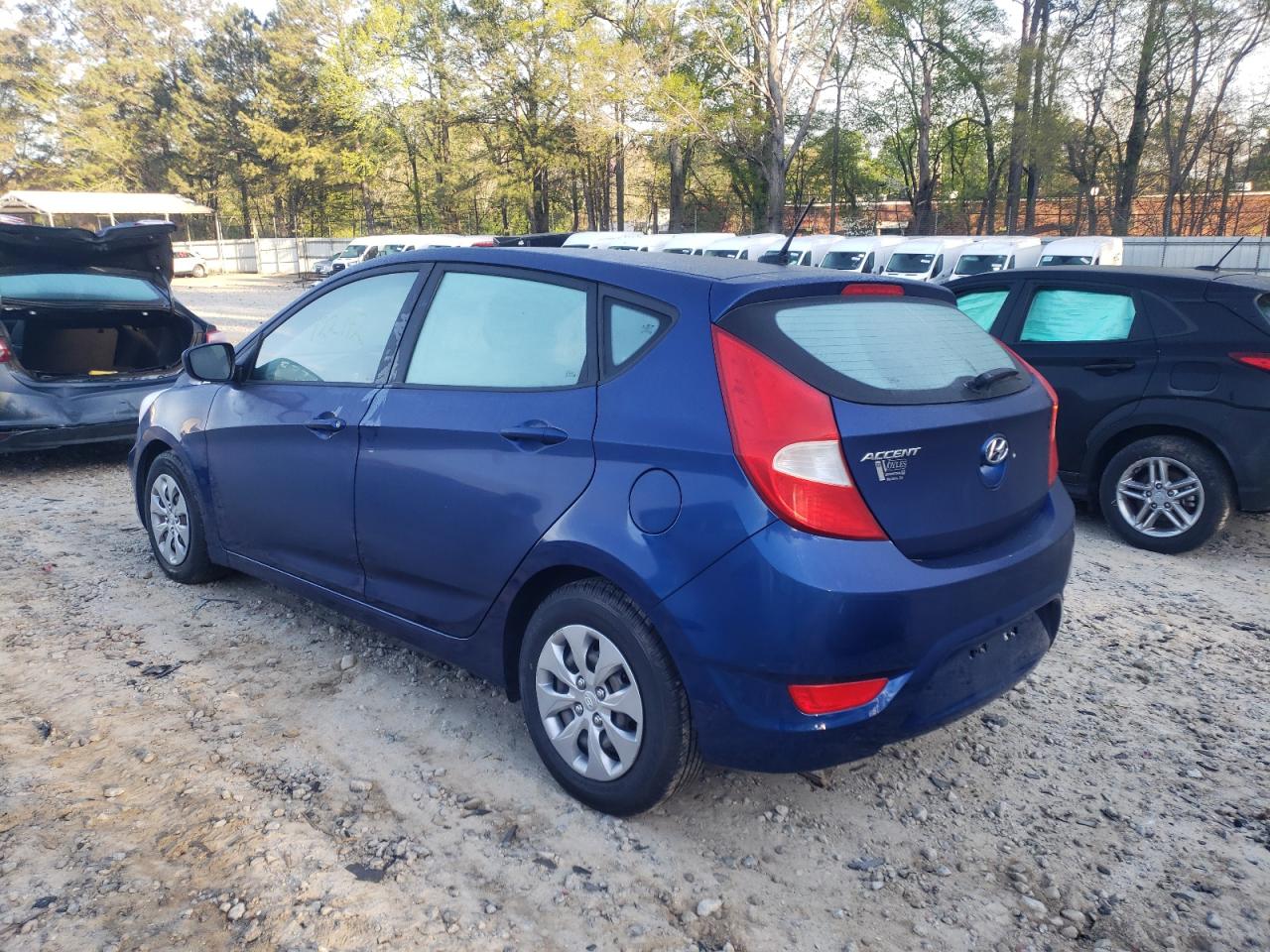 Photo 3 from auction – 2017 HYUNDAI ACCENT SE with VIN KMHCT5AE1HU318415