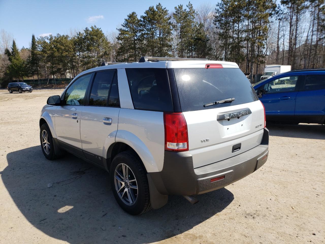 Photo 3 from auction – 2004 SATURN VUE with VIN 5GZCZ63444S823771