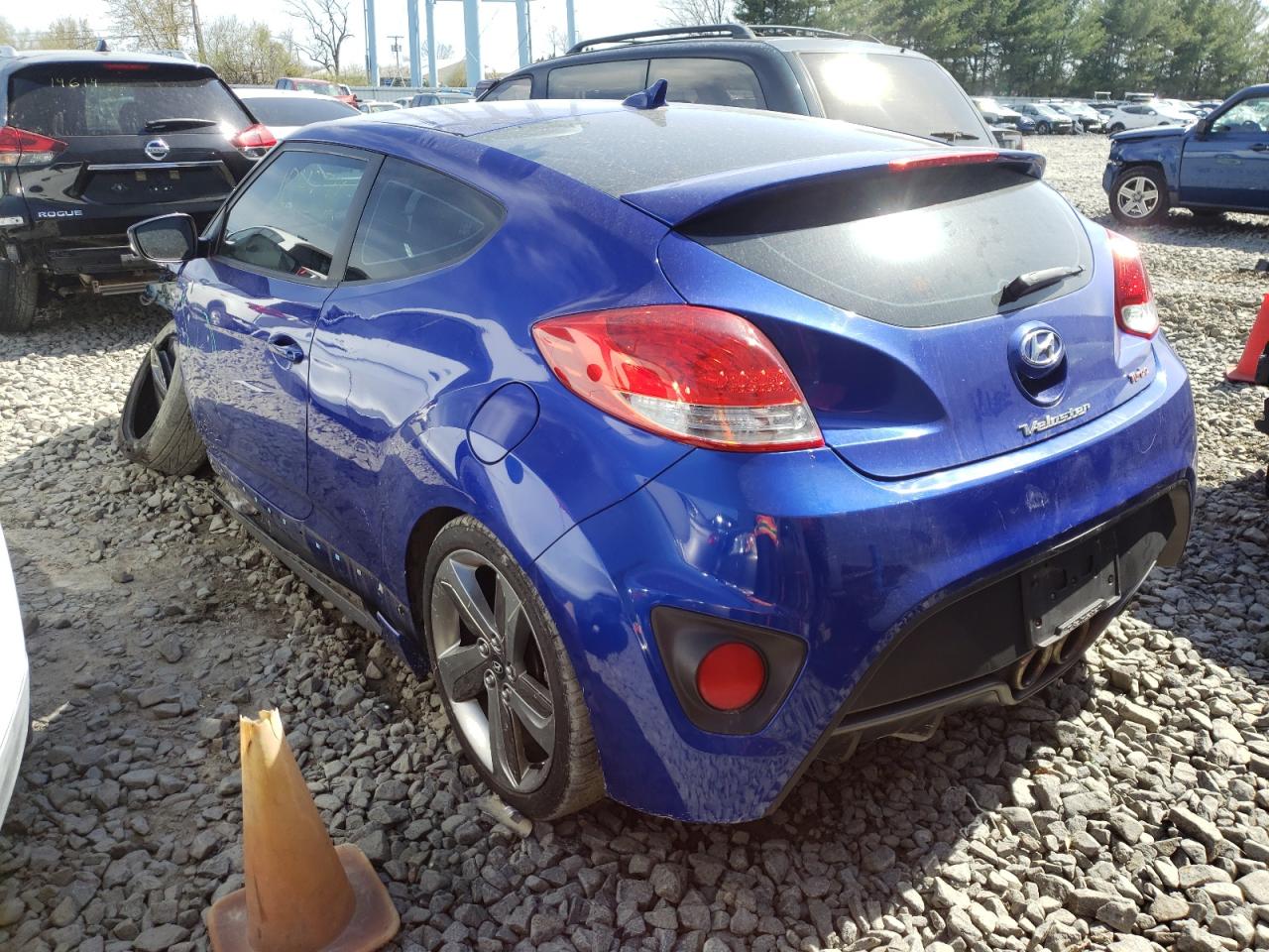 Photo 3 from auction – 2013 HYUNDAI VELOSTER T with VIN KMHTC6AE7DU113214