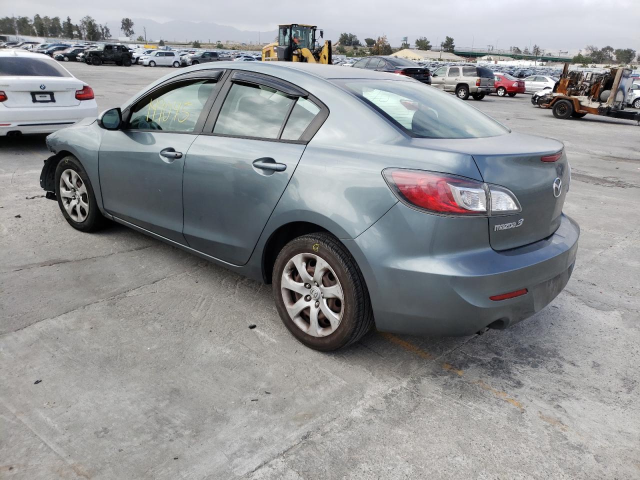 Фото 3 с аукциона – 2012 MAZDA 3 I с VIN JM1BL1UG3C1573518