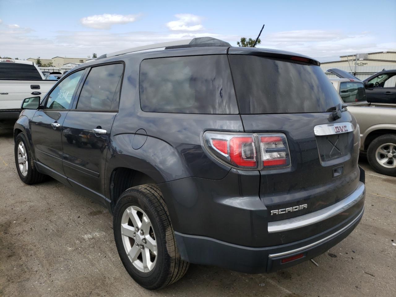 Photo 3 from auction – 2014 GMC ACADIA SLE with VIN 1GKKRNED6EJ191193
