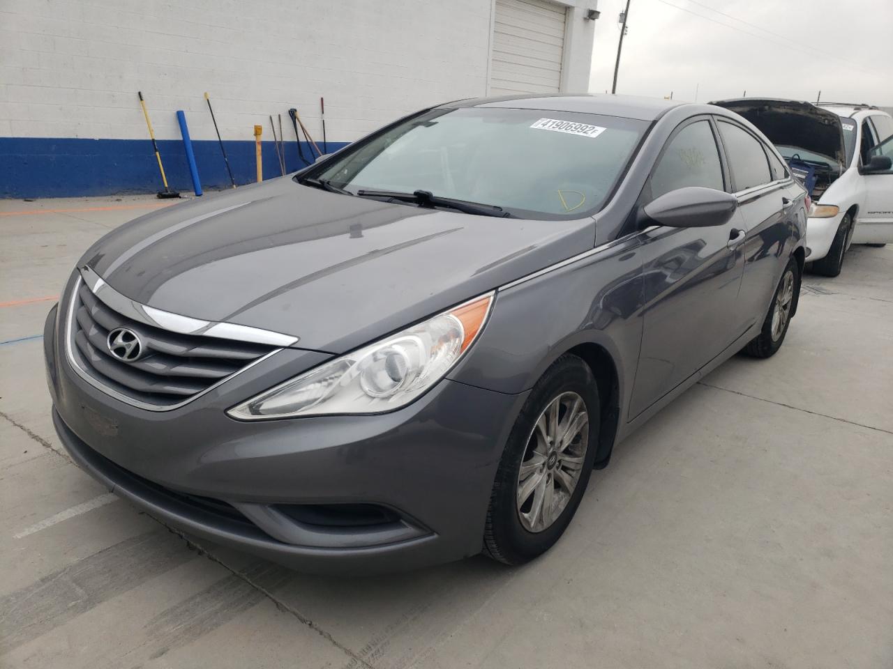 Photo 2 from auction – 2011 HYUNDAI SONATA GLS with VIN 5NPEB4ACXBH206383