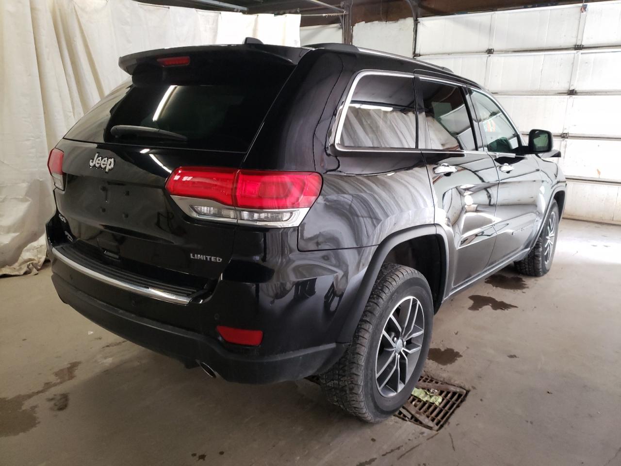 Photo 4 from auction – 2017 JEEP GRAND CHER with VIN 1C4RJFBG9HC822436