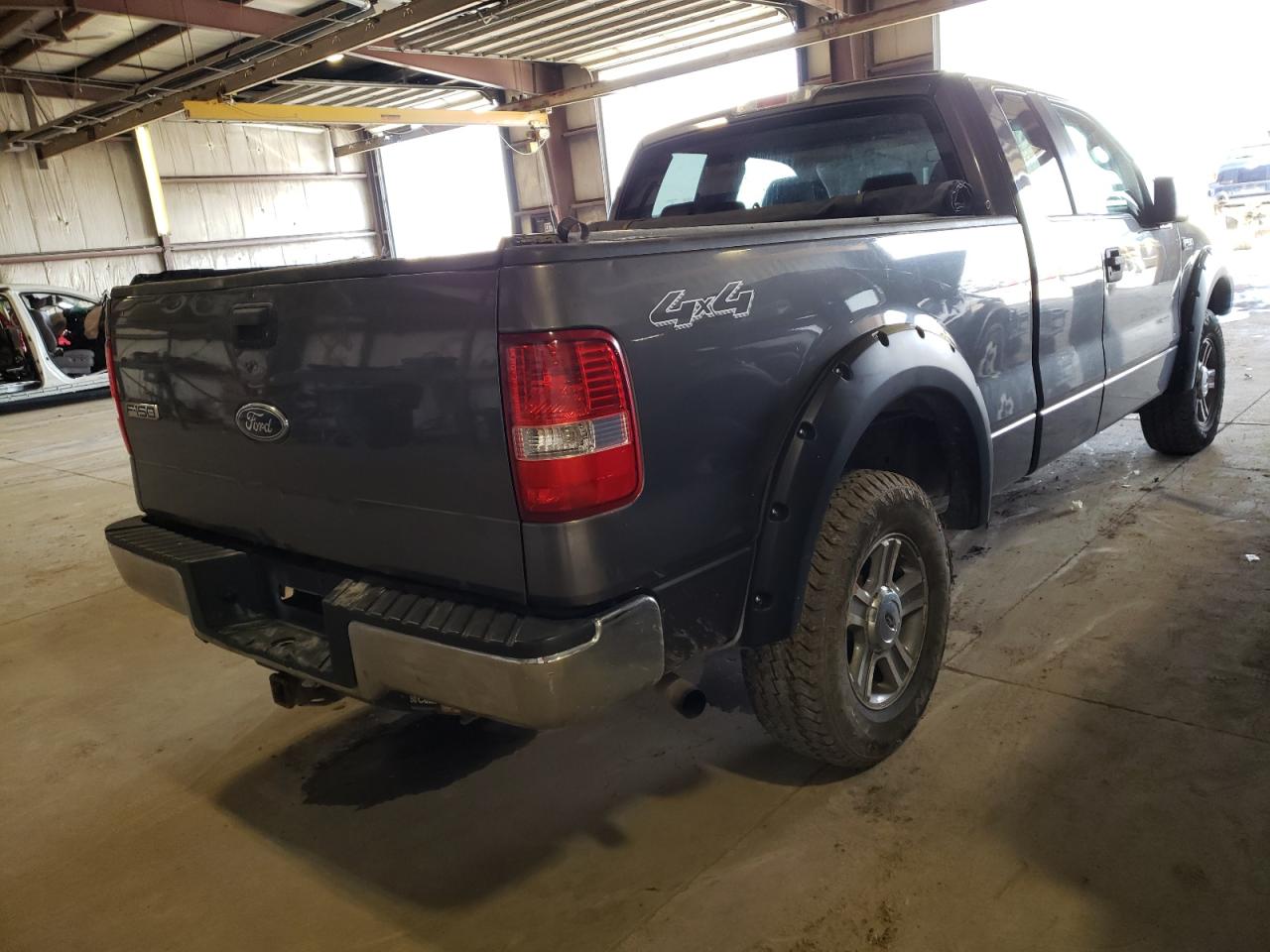 Photo 4 from auction – 2005 FORD F150 with VIN 1FTPX14585FA49537