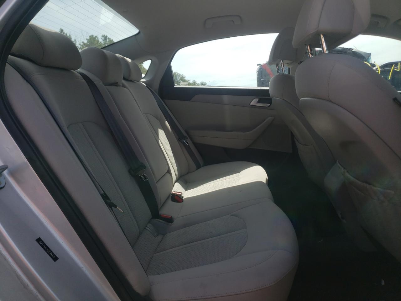 Photo 6 from auction – 2016 HYUNDAI SONATA SE with VIN 5NPE24AF7GH329379