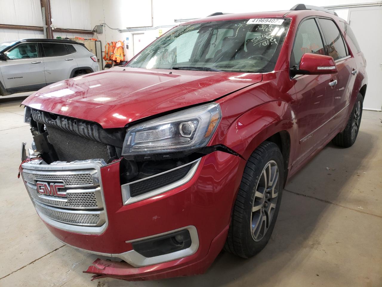 Photo 2 from auction – 2014 GMC ACADIA DEN with VIN 1GKKVTKD2EJ160687
