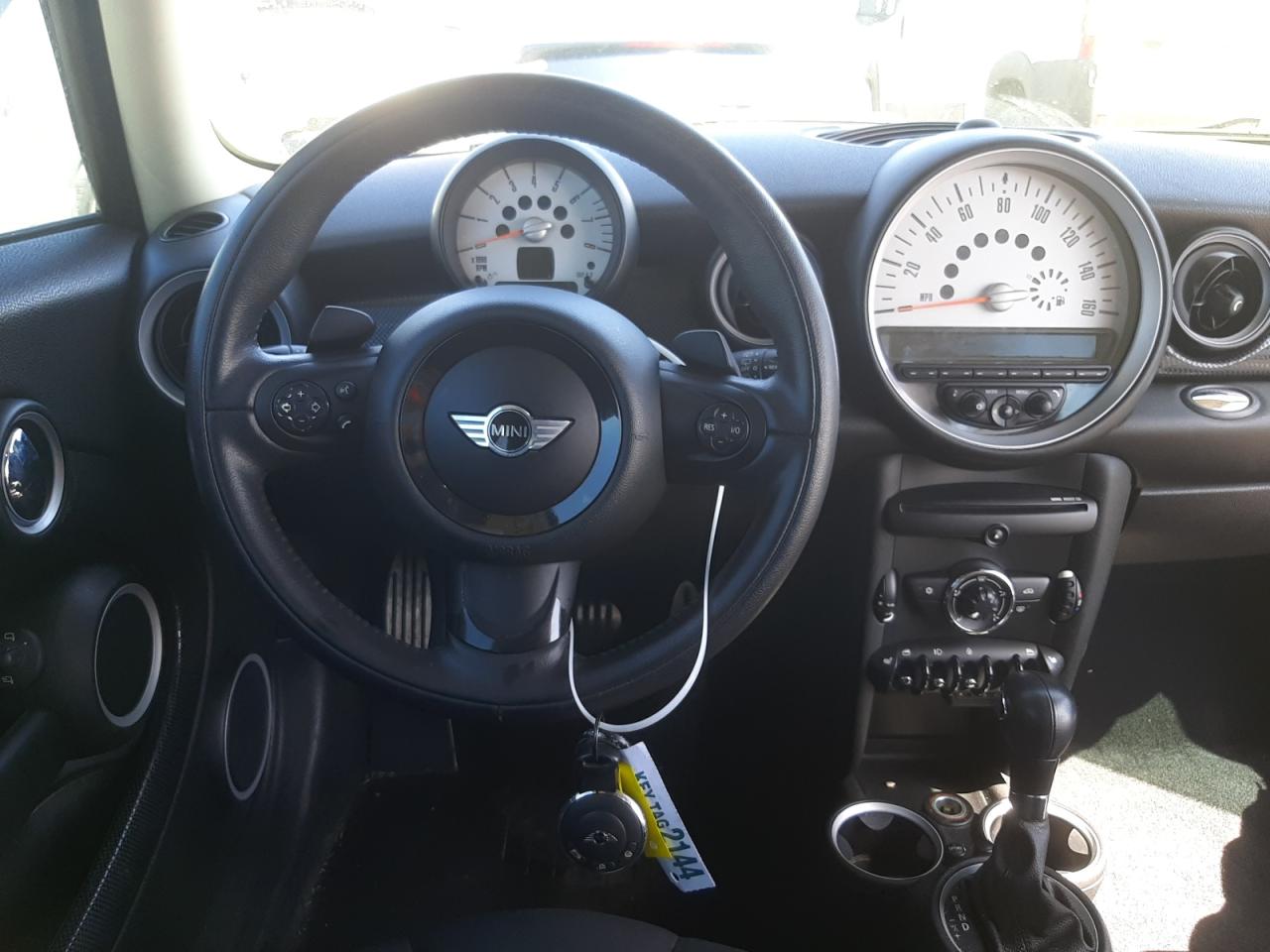 Photo 9 from auction – 2012 MINI COOPER S with VIN WMWSV3C52CTY19868
