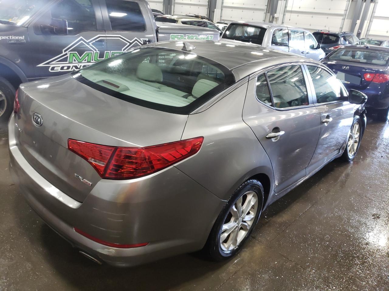 Photo 4 from auction – 2012 KIA OPTIMA EX with VIN 5XXGN4A77CG017366