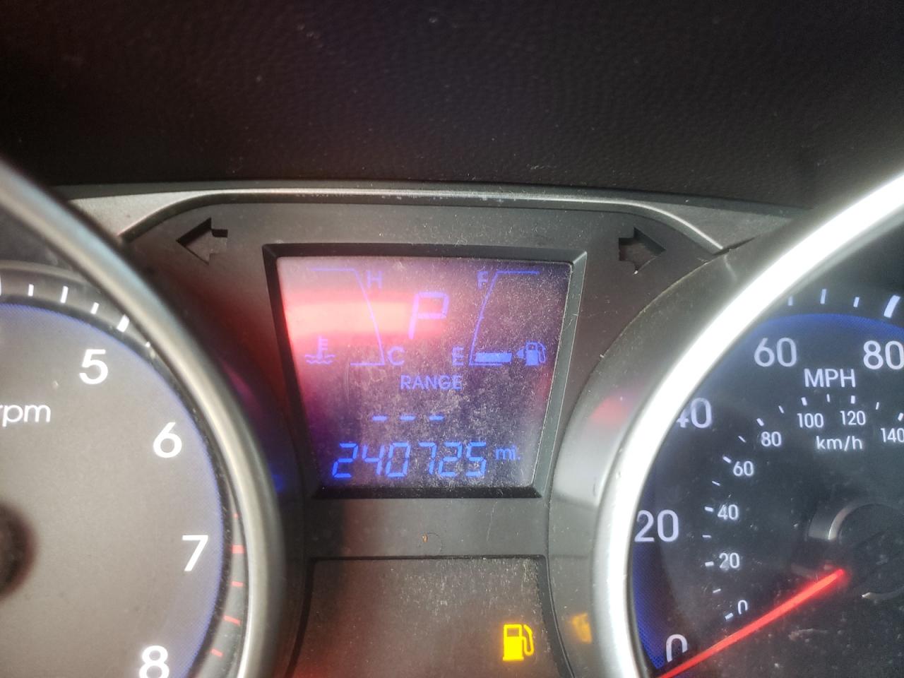 Photo 8 from auction – 2011 HYUNDAI TUCSON GLS with VIN KM8JU3AC7BU242858