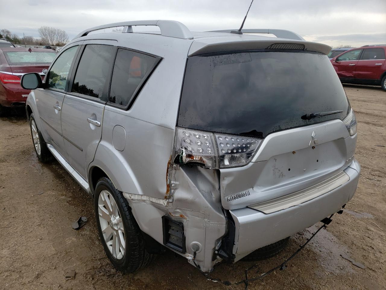 Photo 3 from auction – 2008 MITSUBISHI OUTLANDER with VIN JA4LT31W98Z015915