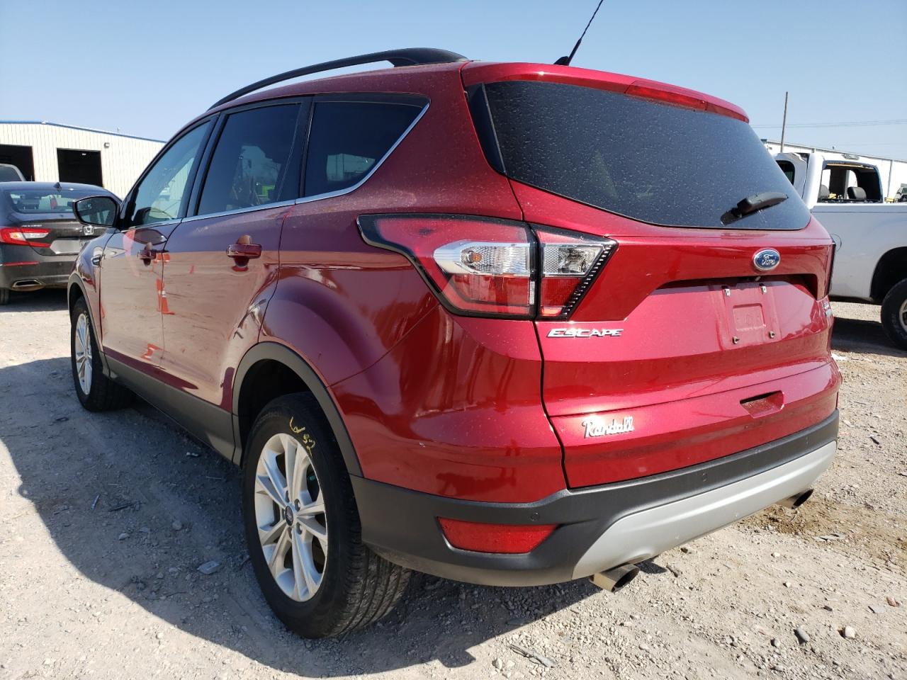 Photo 3 from auction – 2018 FORD ESCAPE SEL with VIN 1FMCU0HD6JUD47427