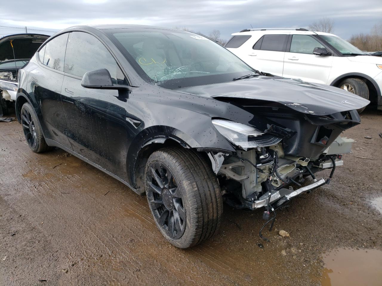 TESLA MODEL Y 2020 with VIN 5YJYGDEEXLF034897 - Photo from auction