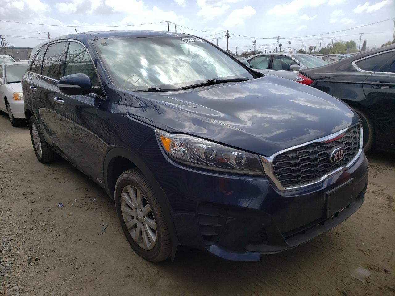 KIA SORENTO S 2020 with VIN 5XYPGDA55LG619087 - Photo from auction