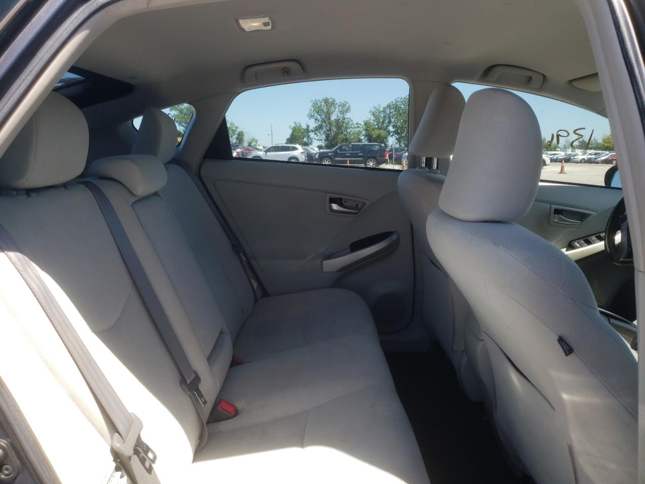 Photo 6 from auction – 2012 TOYOTA PRIUS with VIN JTDKN3DU3C1516683