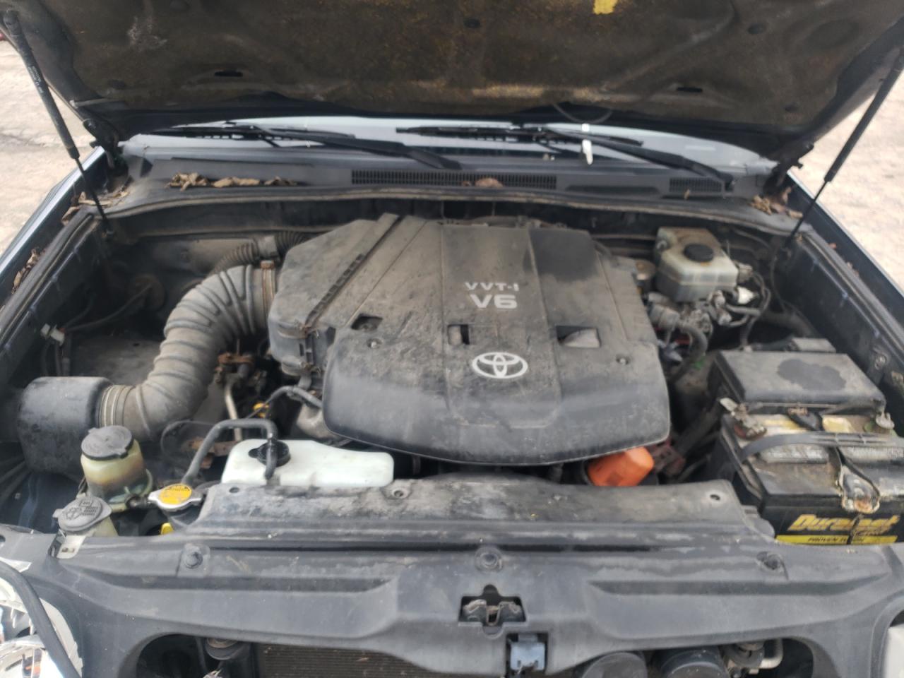 Photo 7 from auction – 2004 TOYOTA 4RUNNER SR with VIN JTEZU14R148015894
