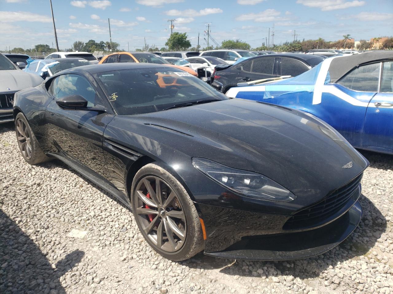 Photo 1 from auction – 2019 ASTON MARTIN DB11 with VIN SCFRMFAW8KGL07302
