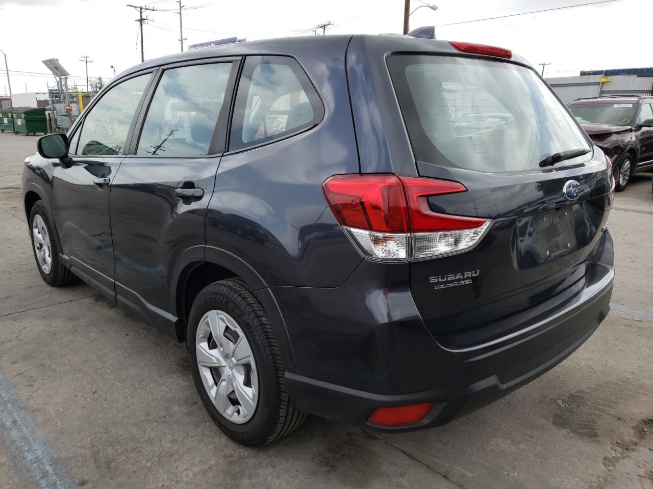 Photo 3 from auction – 2019 SUBARU FORESTER with VIN JF2SKAAC9KH512704