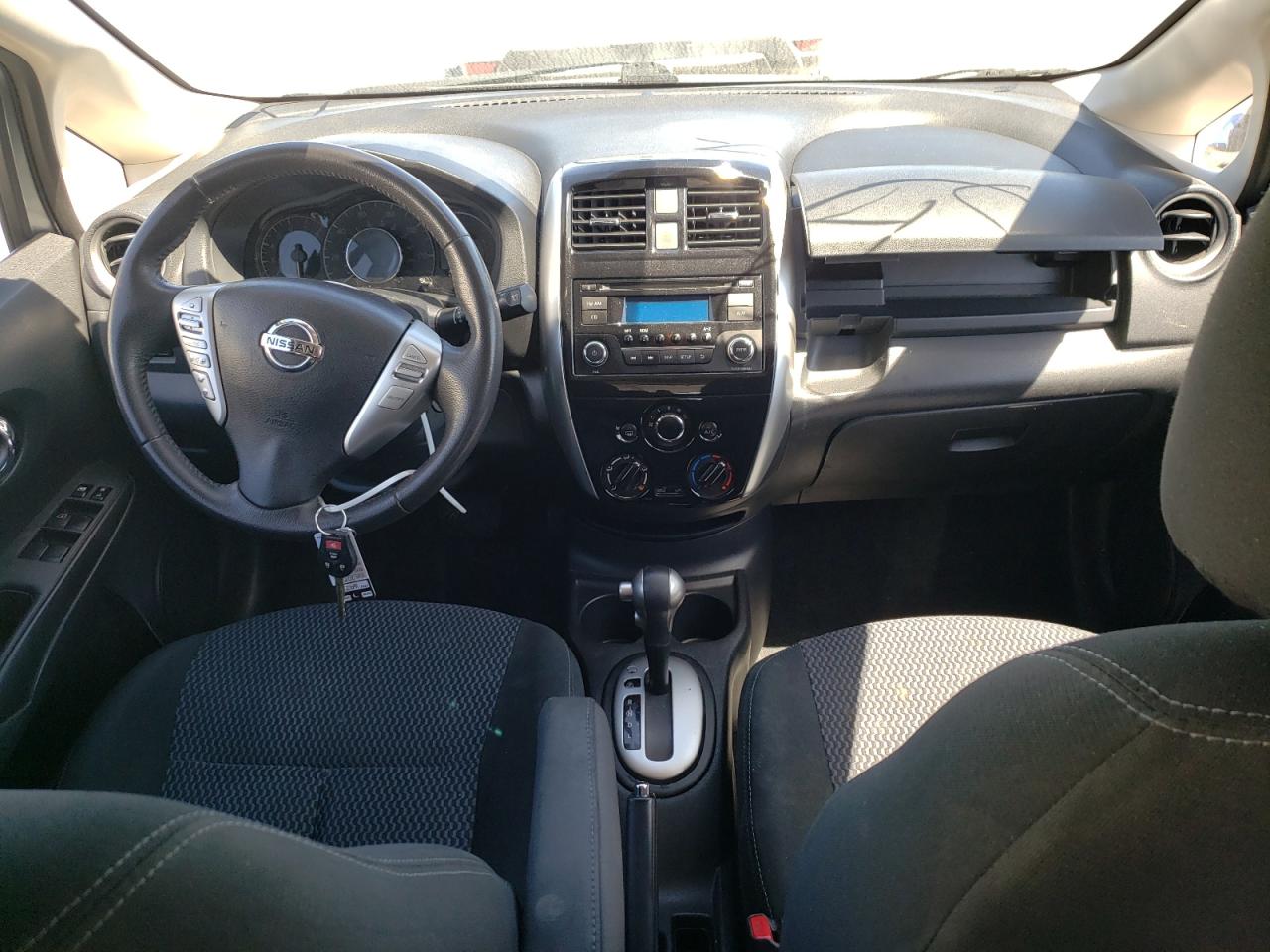 Photo 9 from auction – 2015 NISSAN VERSA NOTE with VIN 3N1CE2CPXFL404876