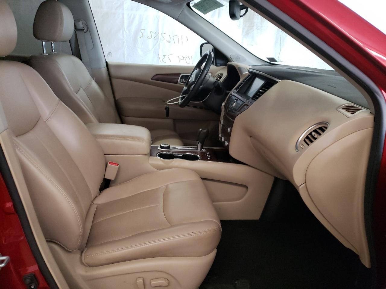 Photo 5 from auction – 2017 NISSAN PATHFINDER with VIN 5N1DR2MM4HC621473