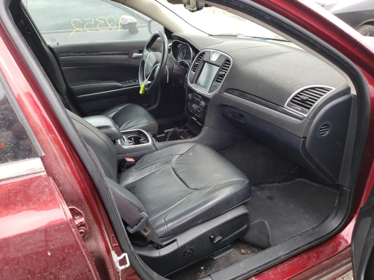 Photo 5 from auction – 2016 CHRYSLER 300 LIMITE with VIN 2C3CCAAG3GH141810