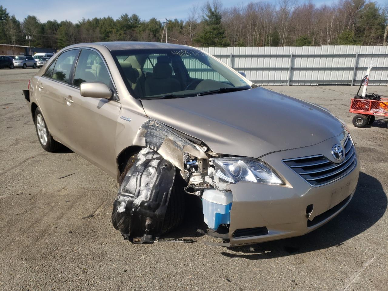 TOYOTA CAMRY HYBR 2007 with VIN JTNBB46K473017360 - Photo from auction