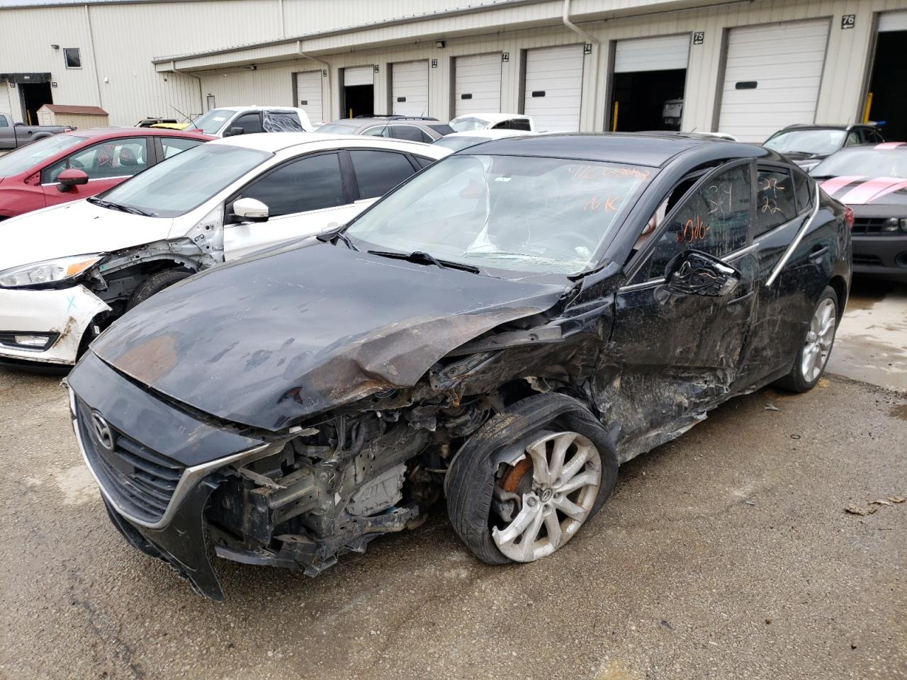 Photo 2 from auction – 2015 MAZDA 3 TOURING with VIN JM1BM1V31F1246936