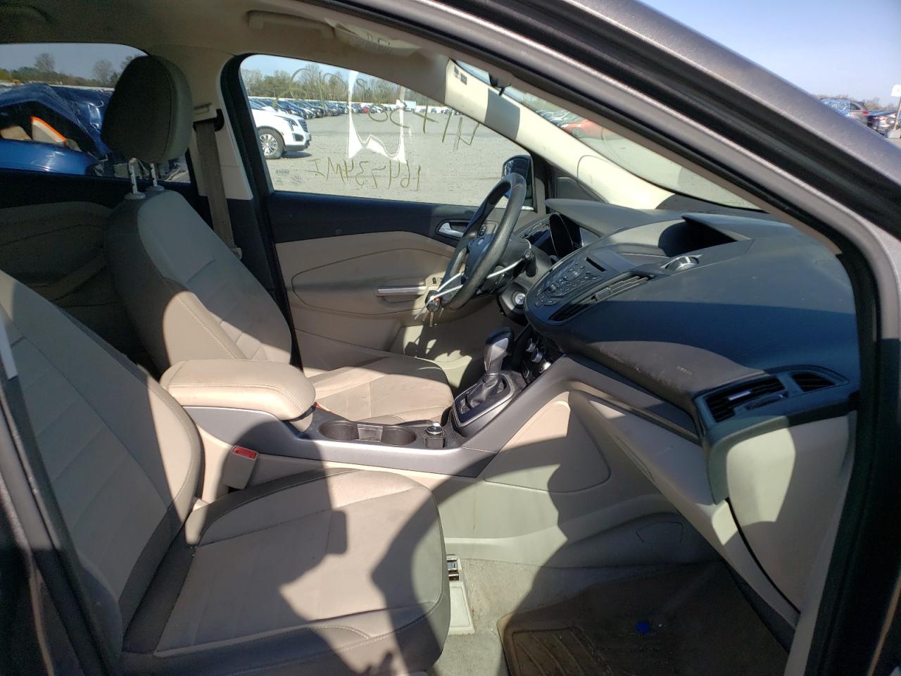 Photo 5 from auction – 2013 FORD ESCAPE SE with VIN 1FMCU9GX3DUD19055