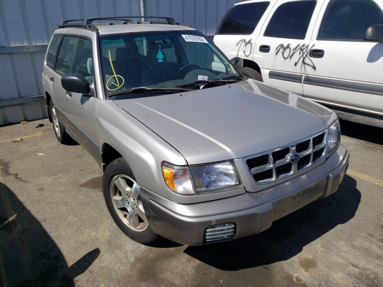 SUBARU FORESTER S 2000 with VIN JF1SF6555YH730259 - Photo from auction
