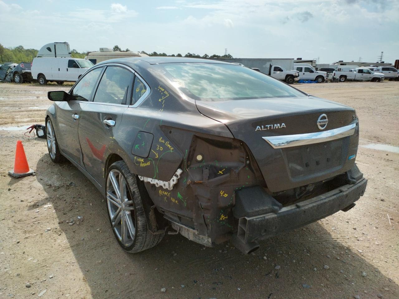 Photo 3 from auction – 2013 NISSAN ALTIMA 2.5 with VIN 1N4AL3AP6DC900906