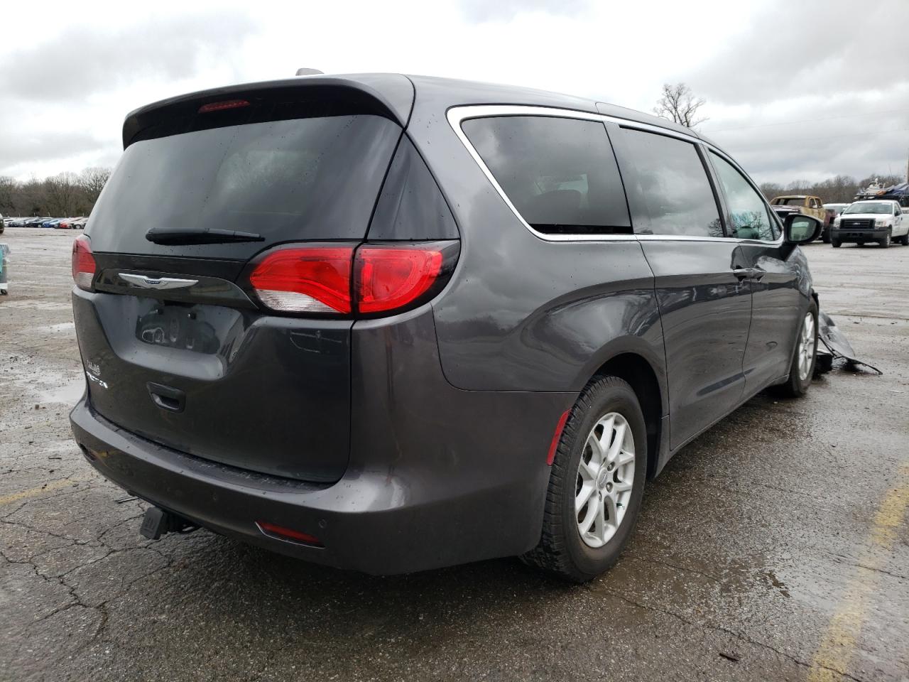 Photo 4 from auction – 2017 CHRYSLER PACIFICA T with VIN 2C4RC1DG0HR521524