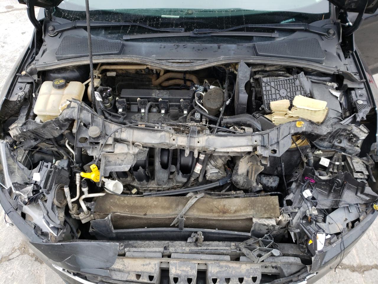 Photo 7 from auction – 2016 FORD FOCUS SE with VIN 1FADP3K29GL268573