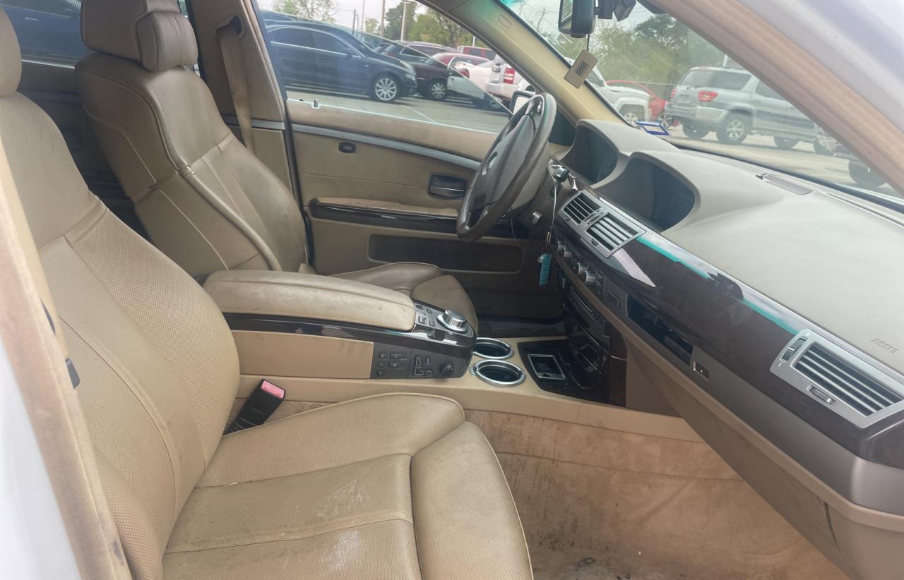 Photo 5 from auction – 2007 BMW 750 with VIN WBAHN83527DT73079