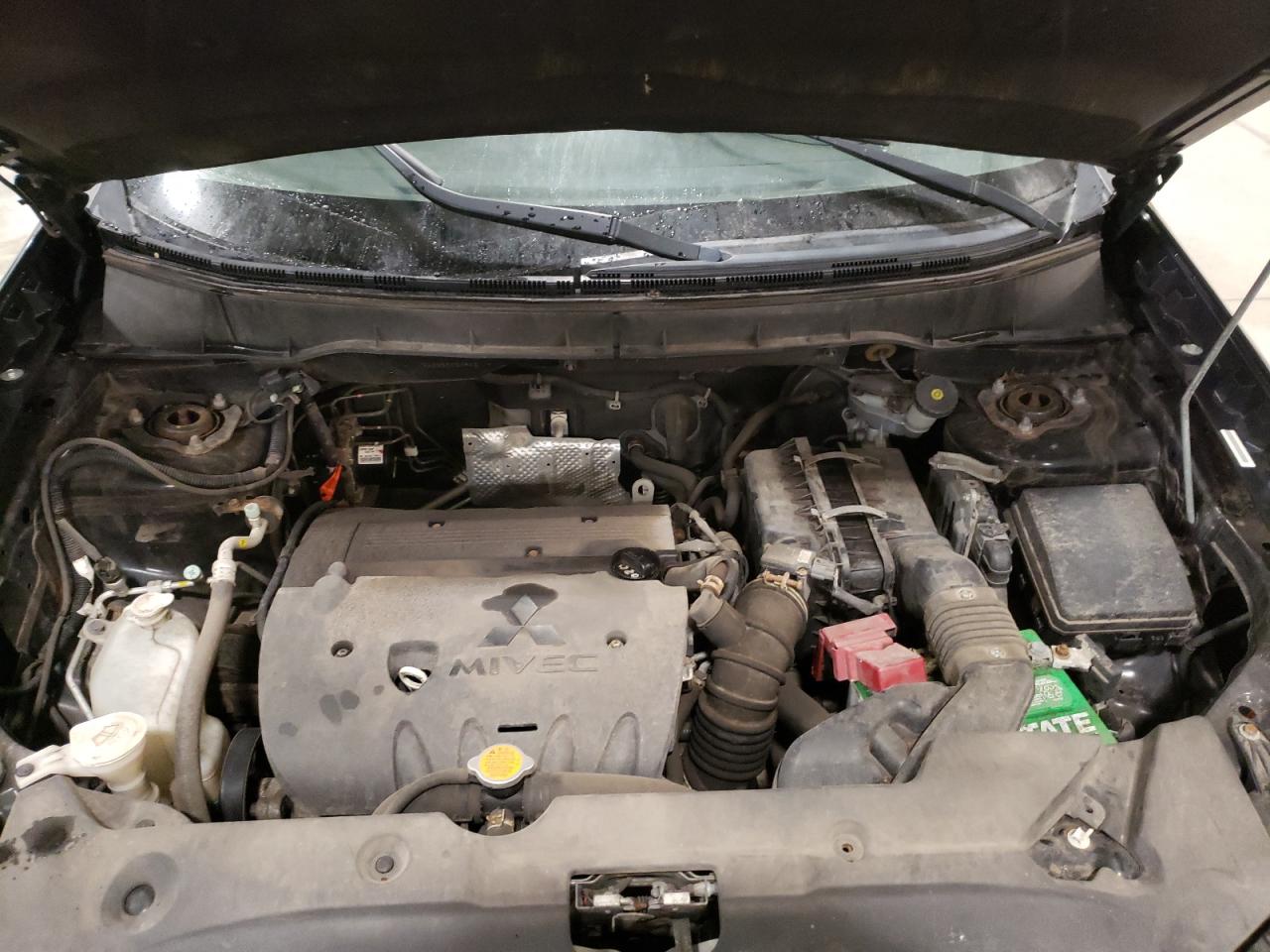 Photo 7 from auction – 2011 MITSUBISHI OUTLANDER with VIN JA4AR4AU2BZ020942