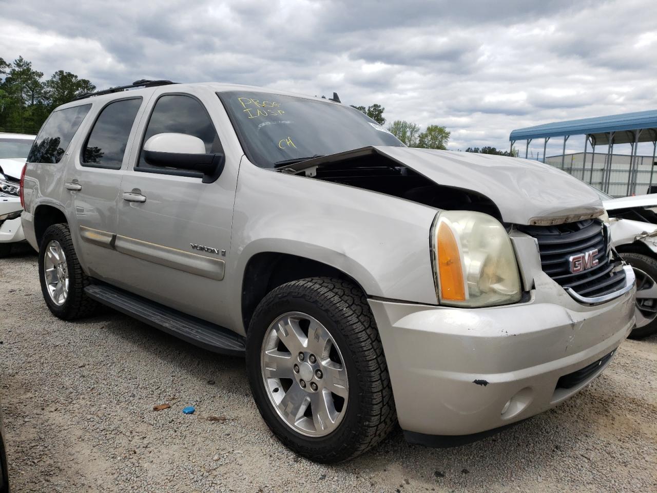 GMC YUKON 2007 with VIN 1GKFC13J97J264354 - Photo from auction