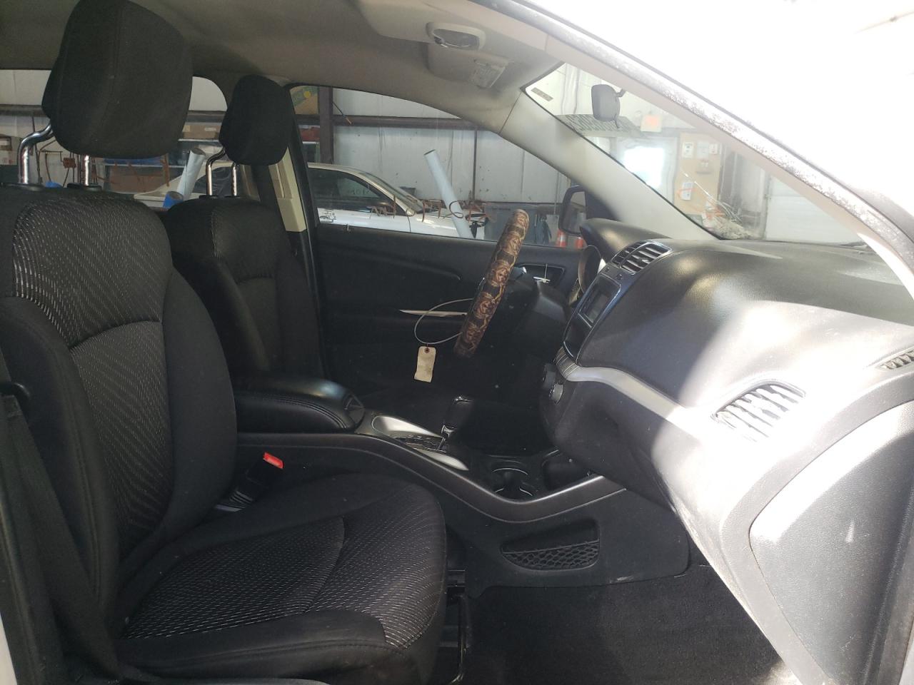 Photo 5 from auction – 2014 DODGE JOURNEY SE with VIN 3C4PDCAB1ET148365