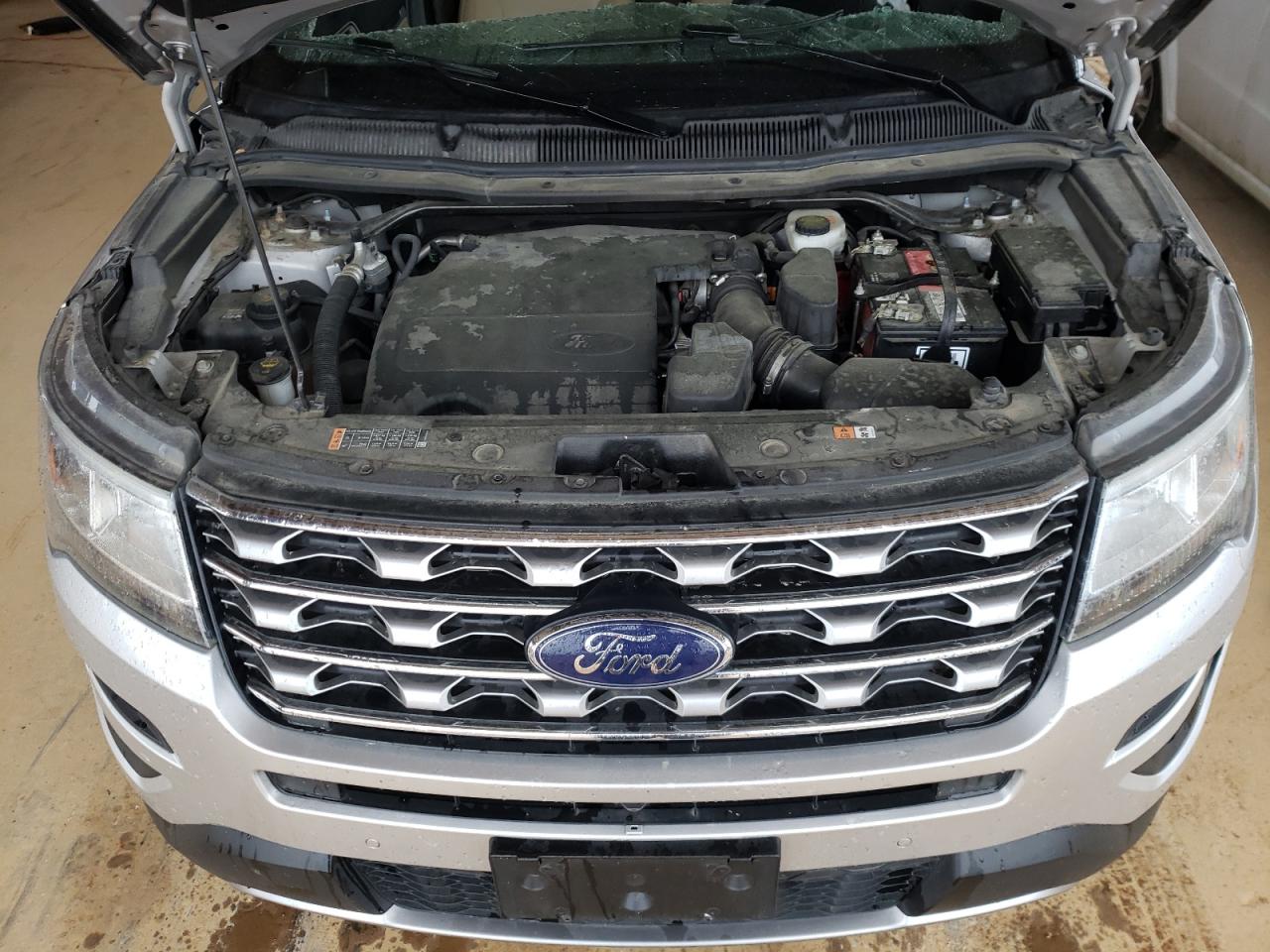 Photo 7 from auction – 2016 FORD EXPLORER L with VIN 1FM5K7F89GGA79431