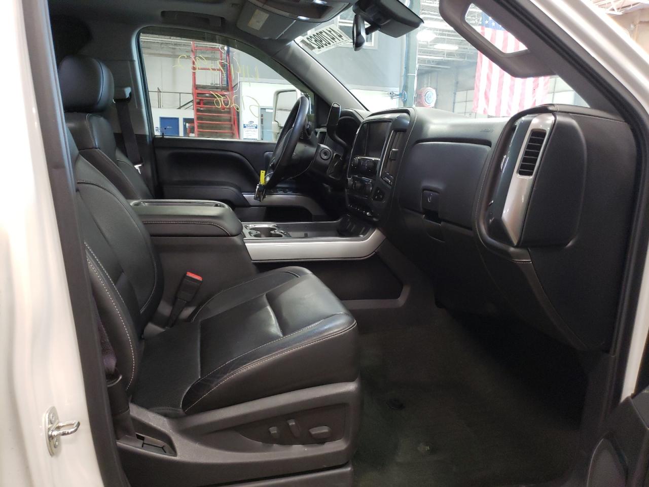 Photo 5 from auction – 2015 CHEVROLET SILVERADO with VIN 3GCUKSEC5FG312345