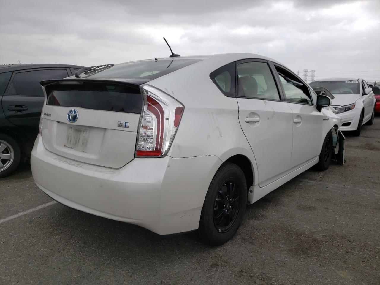 Photo 4 from auction – 2014 TOYOTA PRIUS with VIN JTDKN3DU4E0390973