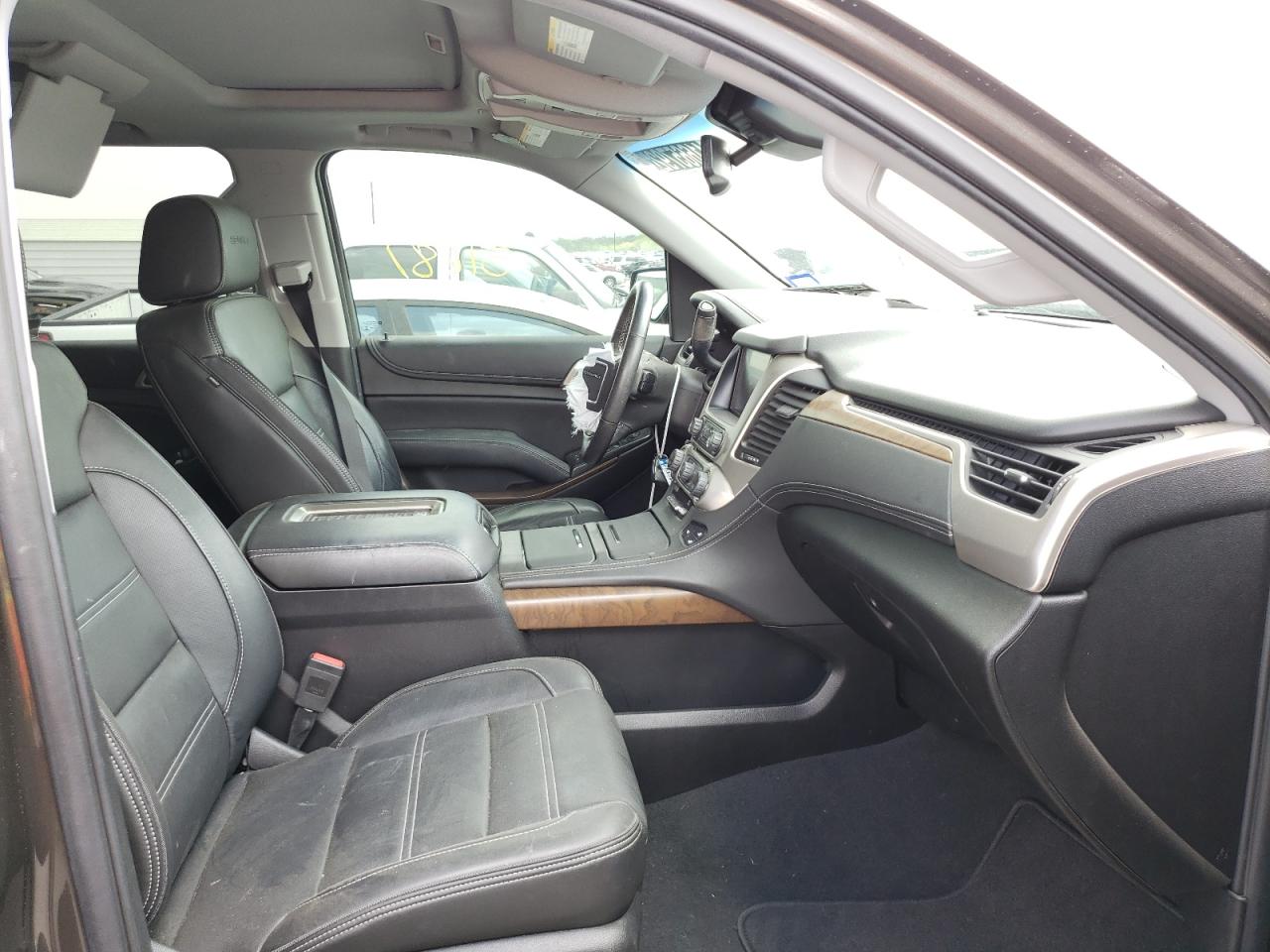 Photo 5 from auction – 2019 GMC YUKON DENA with VIN 1GKS2CKJ3KR174691