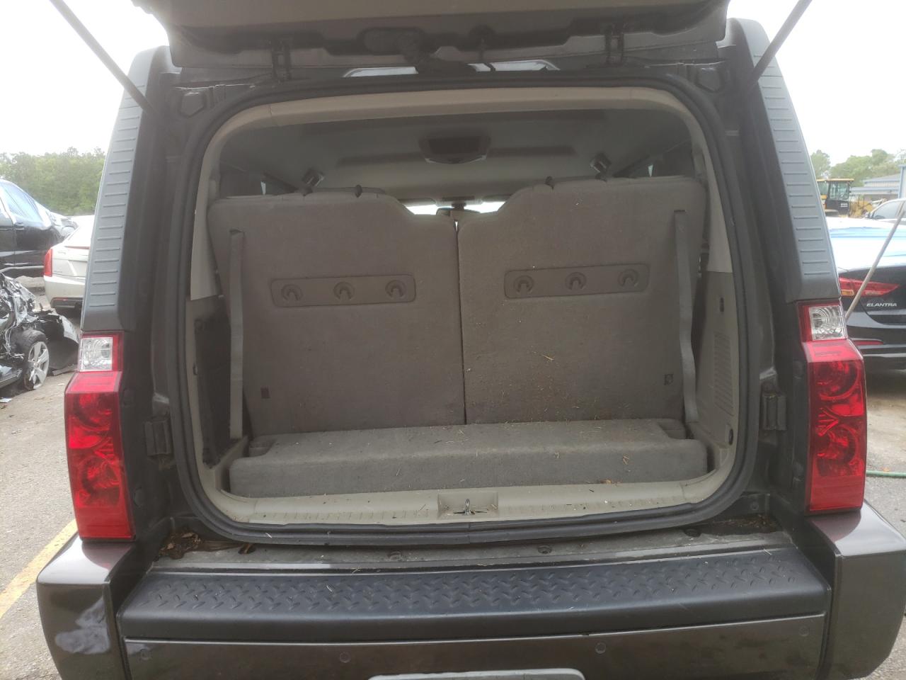 Photo 9 from auction – 2006 JEEP COMMANDER with VIN 1J8HG48N26C131565