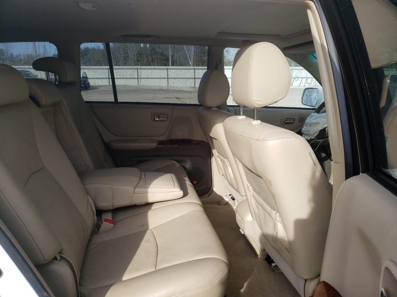 Photo 6 from auction – 2006 TOYOTA HIGHLANDER with VIN JTEDW21A060011930
