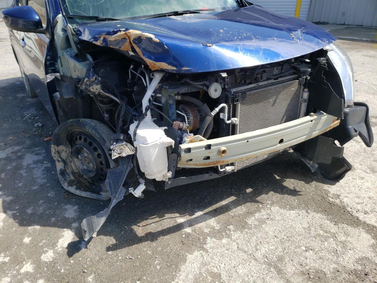 Photo 9 from auction – 2018 NISSAN VERSA S with VIN 3N1CN7AP3JL818607