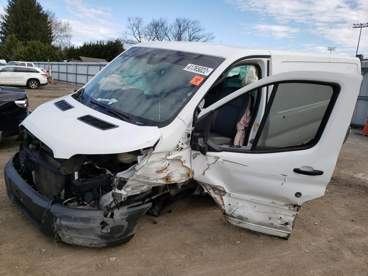 Photo 2 from auction – 2018 FORD TRANSIT T- with VIN 1FTYR1ZM5JKA28807