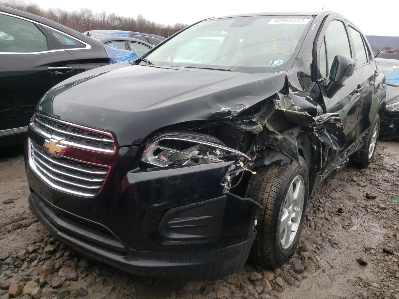 Photo 2 from auction – 2015 CHEVROLET TRAX 1LS with VIN 3GNCJPSB3FL244410
