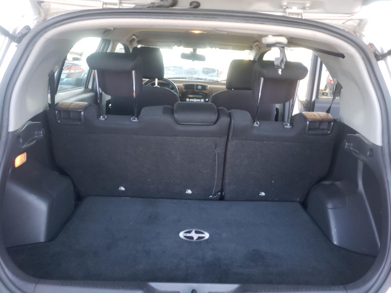 Photo 9 from auction – 2008 TOYOTA SCION XD with VIN JTKKU10498J008277