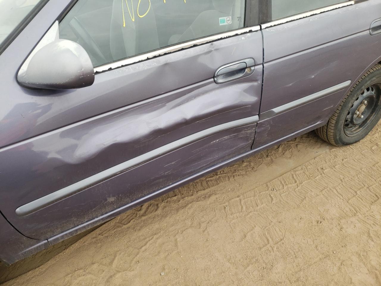 Photo 9 from auction – 2000 NISSAN SENTRA BAS with VIN 3N1CB51D3YL322283