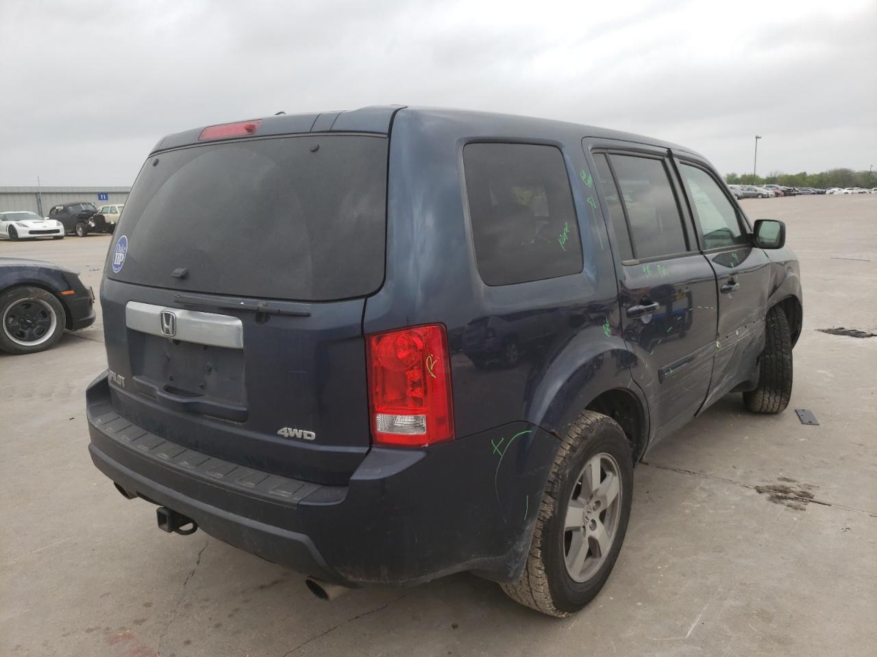Photo 4 from auction – 2011 HONDA PILOT EX with VIN 5FNYF4H48BB067482