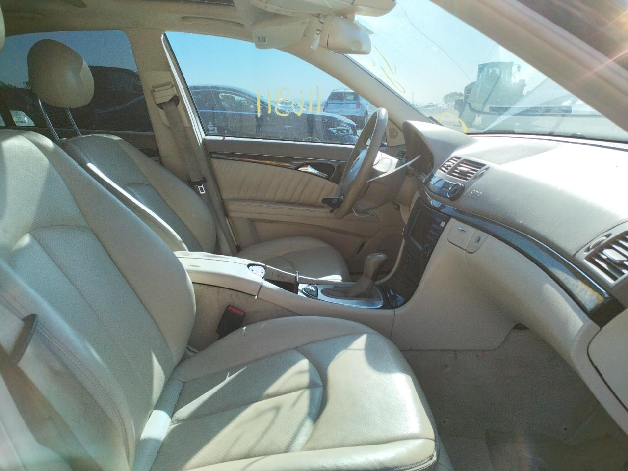Photo 5 from auction – 2005 MERCEDES-BENZ E 500 with VIN WDBUF70J75A624704