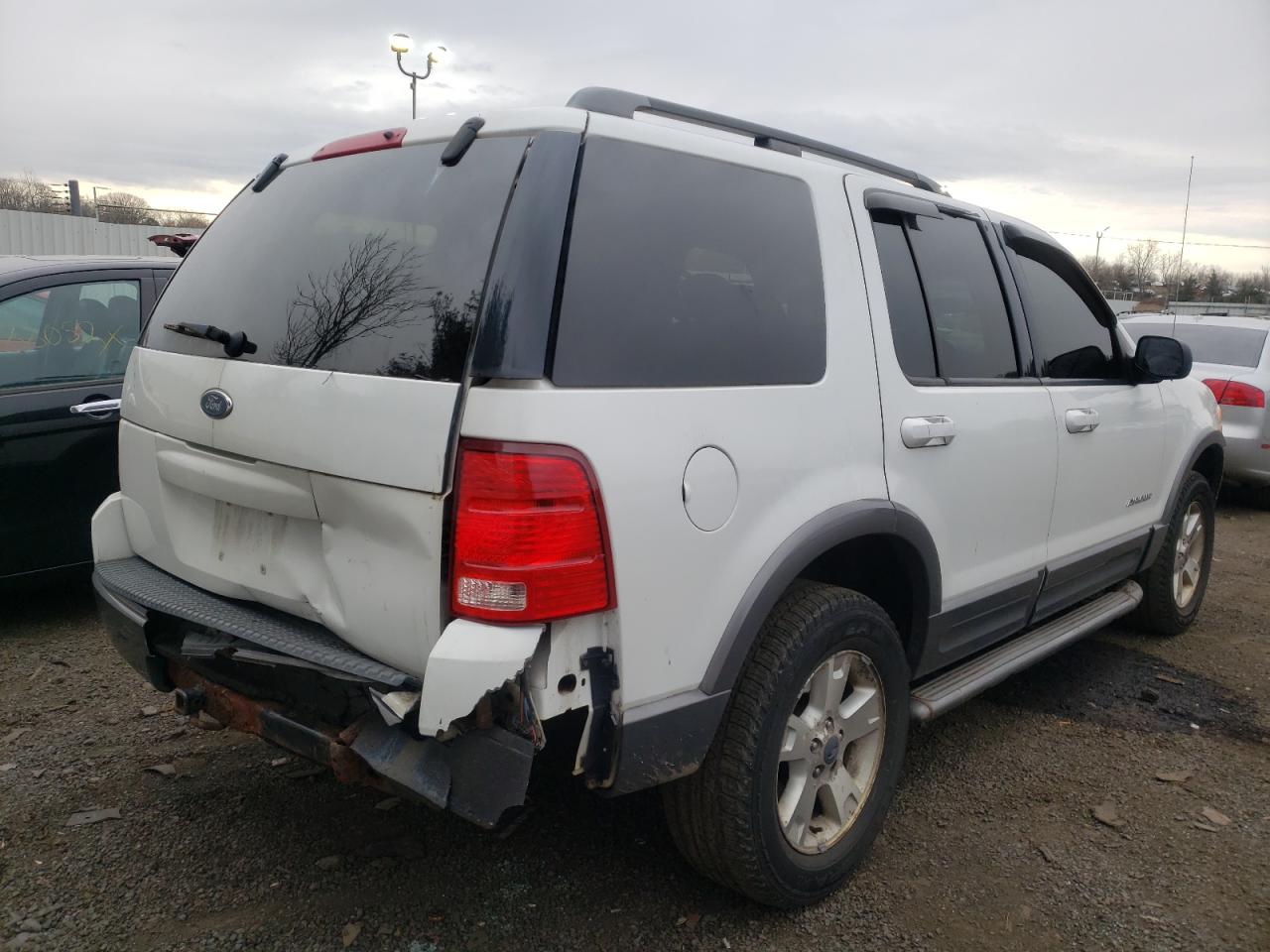 Photo 4 from auction – 2004 FORD EXPLORER with VIN 1FMZU73E24UB47149